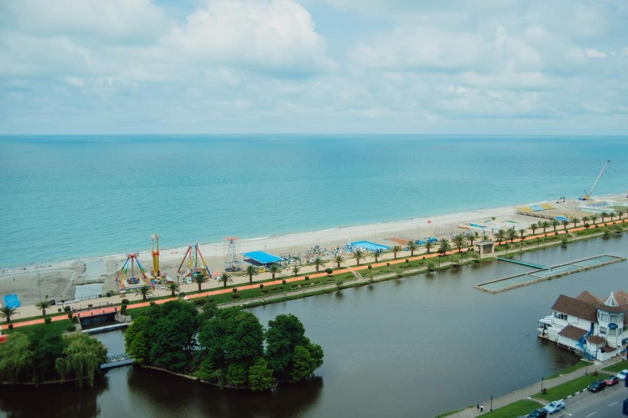 Nuage - 1St Line Sea View Apartments Batumi Exteriér fotografie